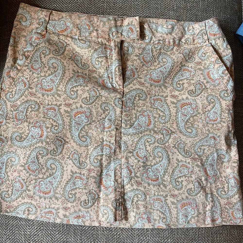 Tommy Hilfiger Women's salmon Paisley Skirt size 4